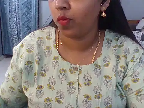 Snapshot of Tamil_hot_Meenu chatting on June 17, 2026, 9:01 am Tamil hot Meenu online show from June 17, 2026, 9:01 am