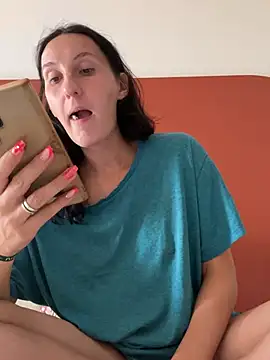 PregnantEmilia online show from July 10, 2026, 3:36 pm