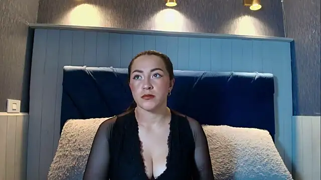 Snapshot of Lyannasex chatting on July 1, 2026, 8:30 pm Lyannasex online show from July 1, 2026, 8:30 pm