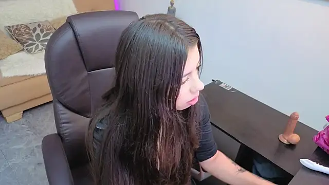 Snapshot of Anahi_Estrada chatting on July 18, 2026, 11:58 am Anahi Estrada online show from July 18, 2026, 11:58 am