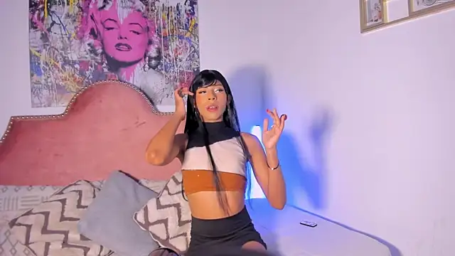 TyraHoney online show from June 17, 2026, 9:05 pm