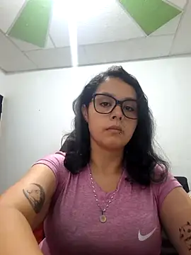 Snapshot of Miss_kittyX chatting on June 18, 2026, 11:31 pm Miss kittyX online show from June 18, 2026, 11:31 pm