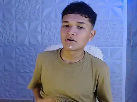 davexxx  online show from June 20, 2026, 2:25 am