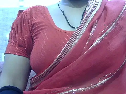 Snapshot of hey_darling_ chatting on June 24, 2026, 12:37 pm hey darling online show from June 24, 2026, 12:37 pm