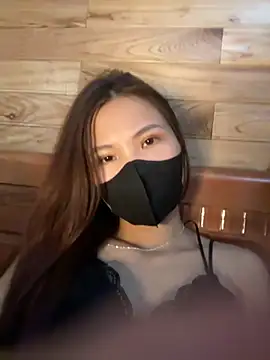 Mi-Yuri online show from June 4, 2026, 3:29 pm