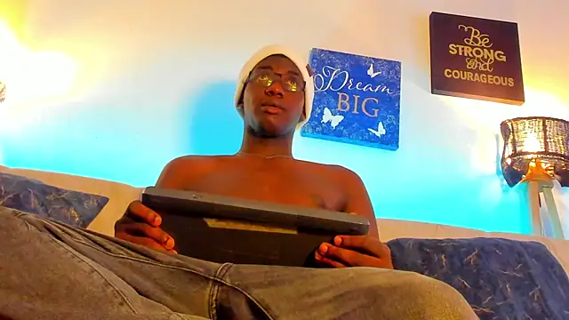 Snapshot of xavier_cole chatting on June 25, 2026, 7:29 pm xavier cole online show from June 25, 2026, 7:29 pm