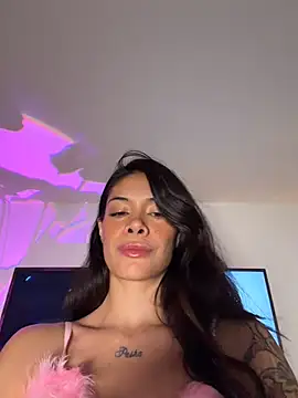 Snapshot of SiennaLuvs chatting on July 13, 2026, 1:03 pm SiennaLuvs online show from July 13, 2026, 1:03 pm
