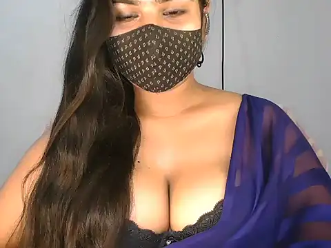 Snapshot of Curvy_Deepa chatting on June 6, 2026, 6:01 pm Curvy Deepa online show from June 6, 2026, 6:01 pm