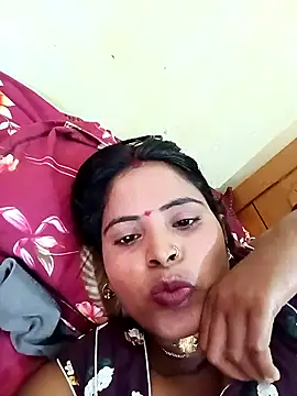 Snapshot of KRITIKA01990 chatting on June 4, 2026, 4:29 am KRITIKA01990 online show from June 4, 2026, 4:29 am