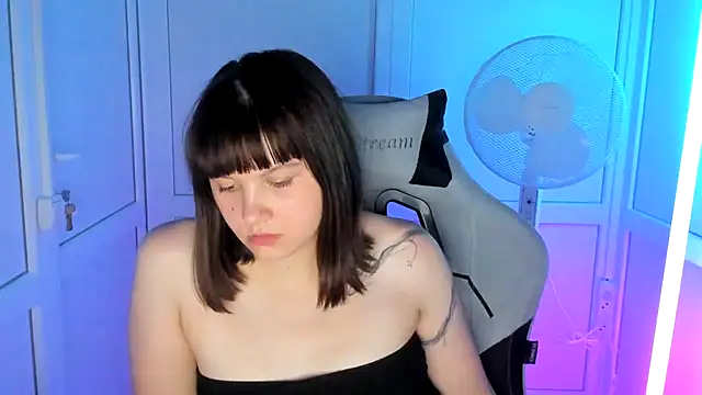 Snapshot of Vanilla_Vixen chatting on July 2, 2026, 4:07 am Vanilla Vixen online show from July 2, 2026, 4:07 am
