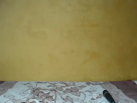 Snapshot of freakymelanin18xx chatting on June 11, 2026, 5:44 pm freakymelanin18xx online show from June 11, 2026, 5:44 pm