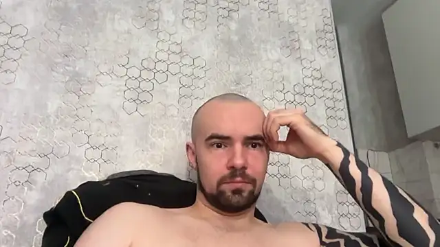 KitteanHard online show from June 17, 2026, 9:23 am