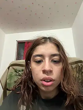 Cherry Luna1 online show from June 19, 2026, 11:41 pm