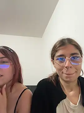 Cherry Luna1 online show from July 2, 2026, 2:11 am