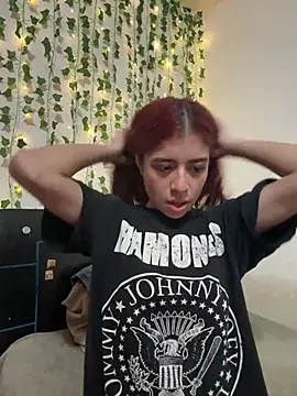Cherry Luna1 online show from August 6, 2026, 8:27 am