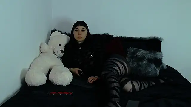 x lilith  online show from June 16, 2026, 10:23 pm