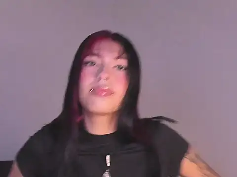 EvaBenely  online show from July 9, 2026, 6:50 am