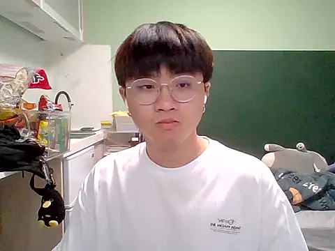 Yang 571 online show from June 10, 2026, 7:35 pm