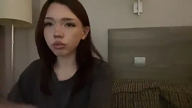 moonlure online show from July 7, 2026, 8:35 pm