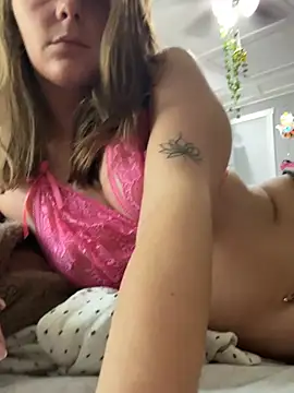 lunaellex online show from June 11, 2026, 3:21 pm