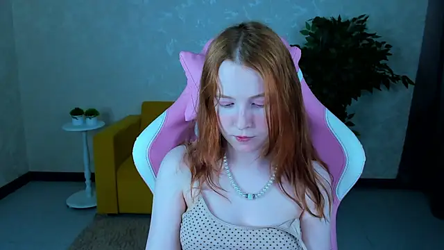 ari-kittyy online show from June 11, 2026, 4:10 am