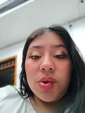 Amber Herrera online show from July 8, 2026, 1:04 pm