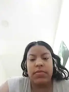 Rose F0x online show from June 18, 2026, 11:31 pm