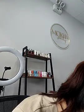 gabygonzzz online show from June 4, 2026, 6:36 pm