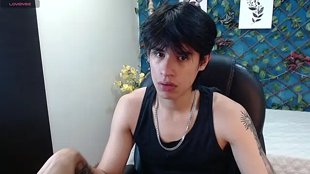 Snapshot of wayath1 chatting on July 8, 2026, 11:15 am wayath1 online show from July 8, 2026, 11:15 am
