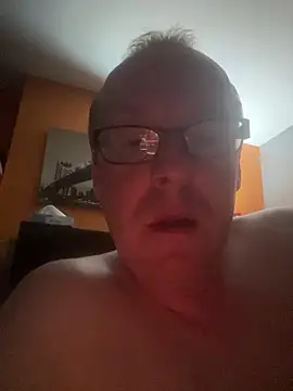 Palered online show from June 11, 2026, 11:03 pm