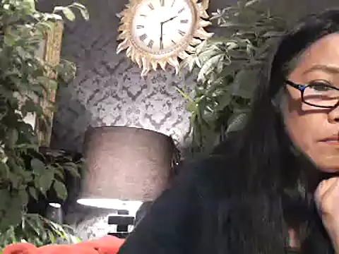 Snapshot of Hornygirltheone chatting on December 3, 2024, 1:30 am Hornygirltheone online show from December 3, 2024, 1:30 am