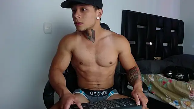 Erosscott  online show from June 23, 2026, 8:40 pm