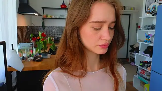 AliviaWithLove online show from June 23, 2026, 8:23 am