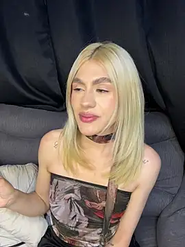 Lia-firee online show from June 15, 2026, 2:58 am