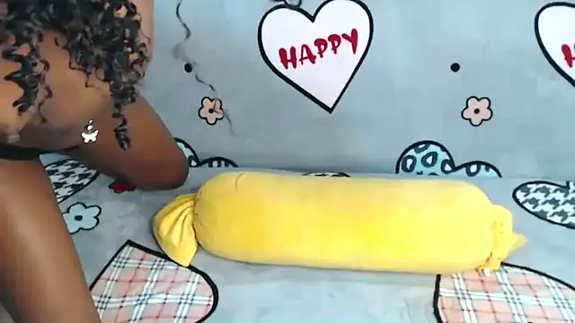 Ebonypetty001 online show from July 7, 2026, 5:43 am