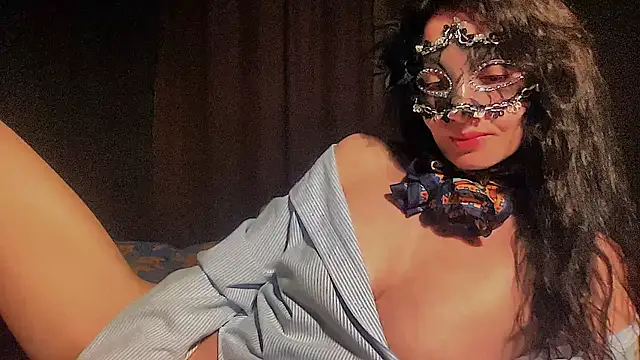 BeatriceRosa online show from June 13, 2026, 1:47 am