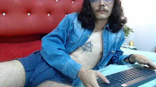 bigcock robert online show from June 18, 2026, 7:29 pm