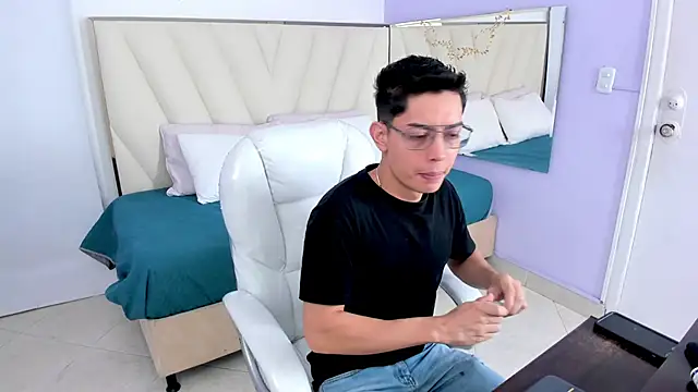 Ethan12  online show from June 16, 2026, 3:20 am