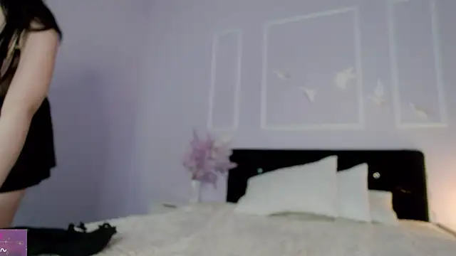 KimberlyWells online show from July 14, 2026, 10:21 am