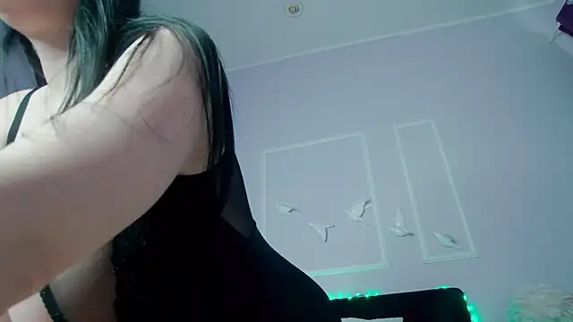 KimberlyWells online show from August 1, 2026, 8:24 am