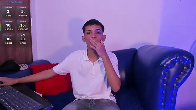 littlecum18 online show from July 12, 2026, 3:19 am