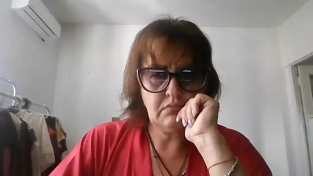 ErikaXShine online show from August 3, 2026, 11:37 am