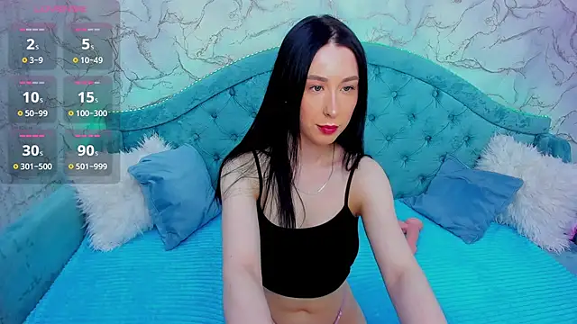 MiaVain online show from June 18, 2026, 1:17 am