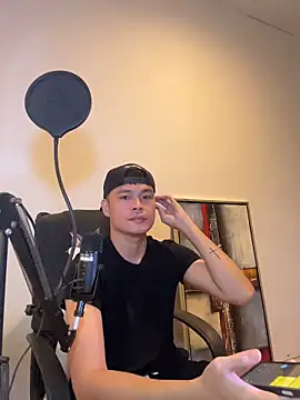 clarkdangerous online show from June 19, 2026, 12:04 am