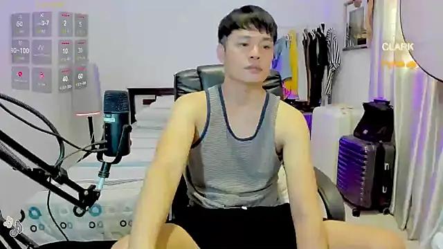 clarkdangerous online show from June 30, 2026, 12:22 am