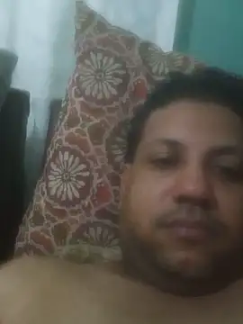 BustlingShirt online show from June 15, 2026, 1:30 am