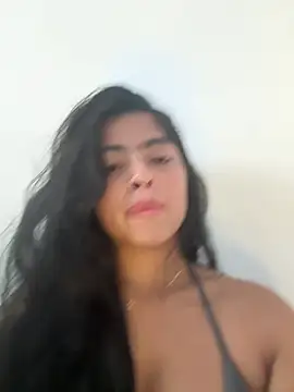 canelareina online show from July 15, 2026, 8:25 pm