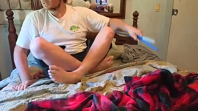 butttslut online show from July 12, 2026, 1:35 pm