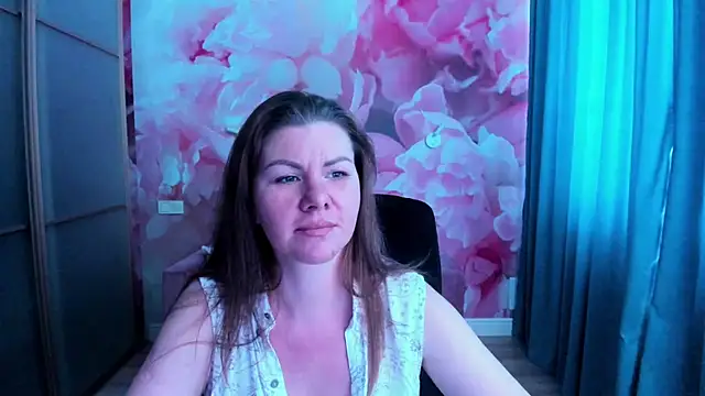 LunaKissesx online show from June 21, 2026, 11:24 am