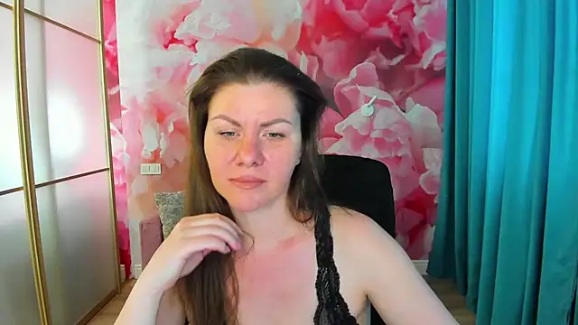 LunaKissesx online show from June 26, 2026, 11:25 am